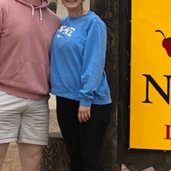 Nike Sweatshirt - Picture 3 of 3